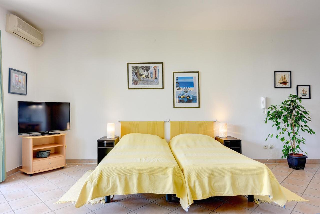 Ana Apartment
