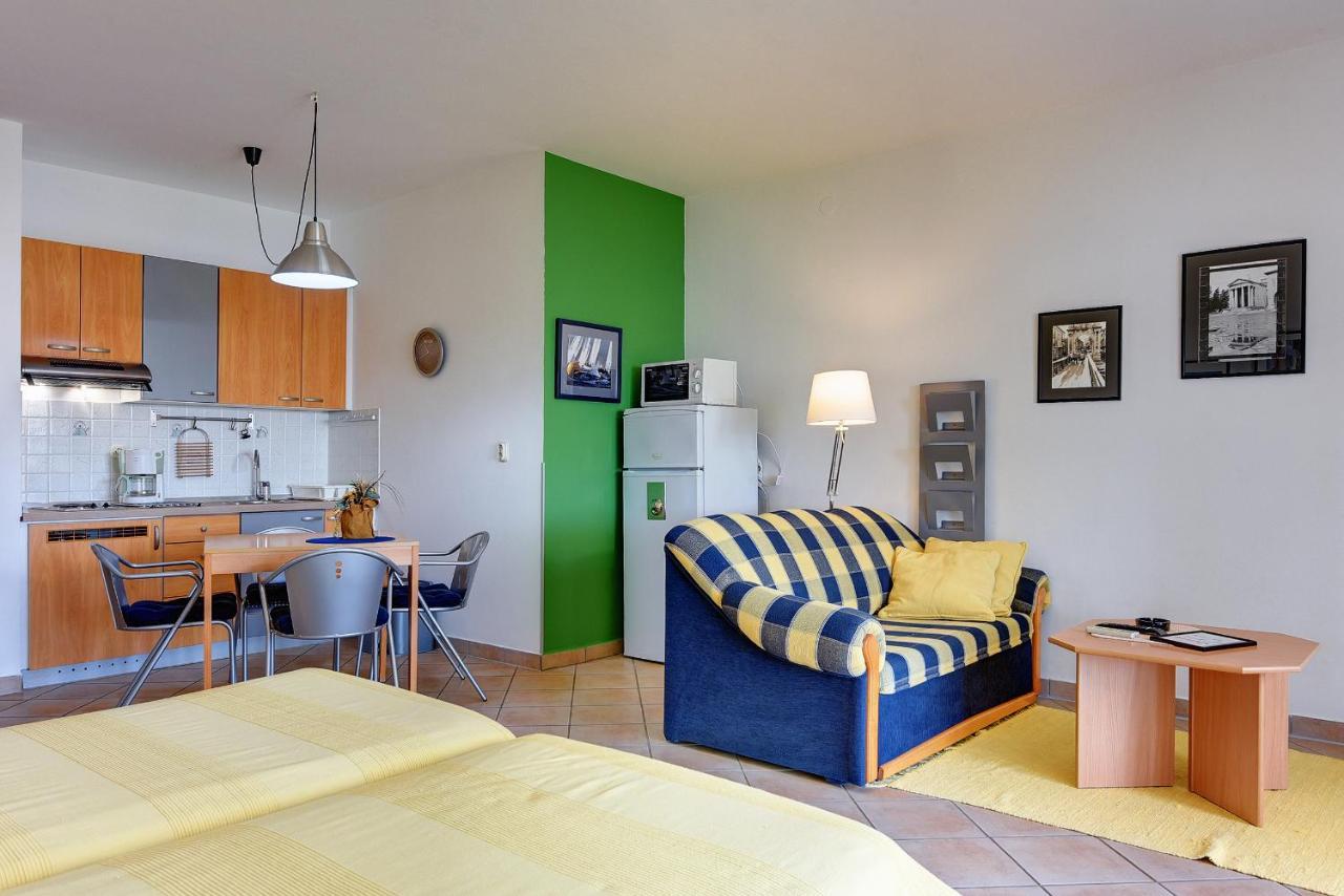 Ana Apartment *