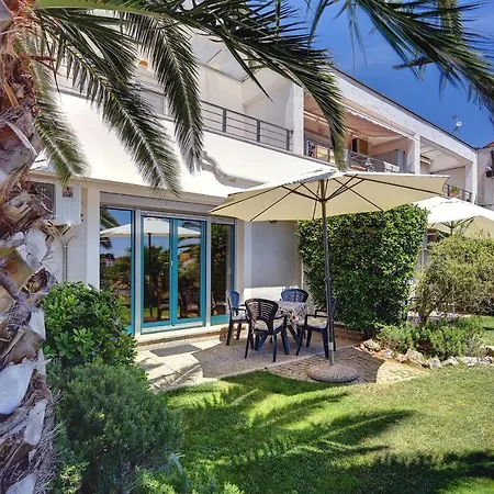 Apartments Villa Ana Medolino Esterno foto