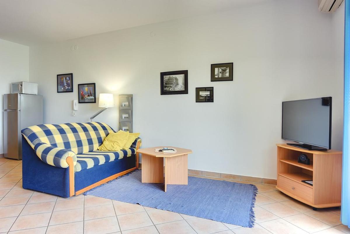 Apartment Ana *